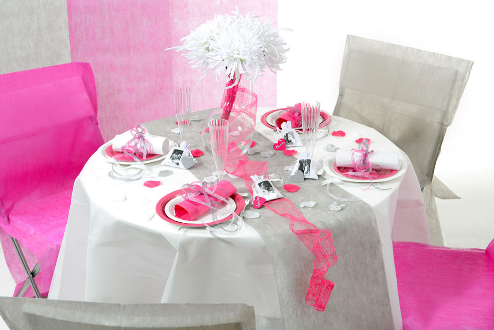 Deko-Beispiel: Dekovlies-PARTY: 300mm breit / 25m-Rolle: rosa